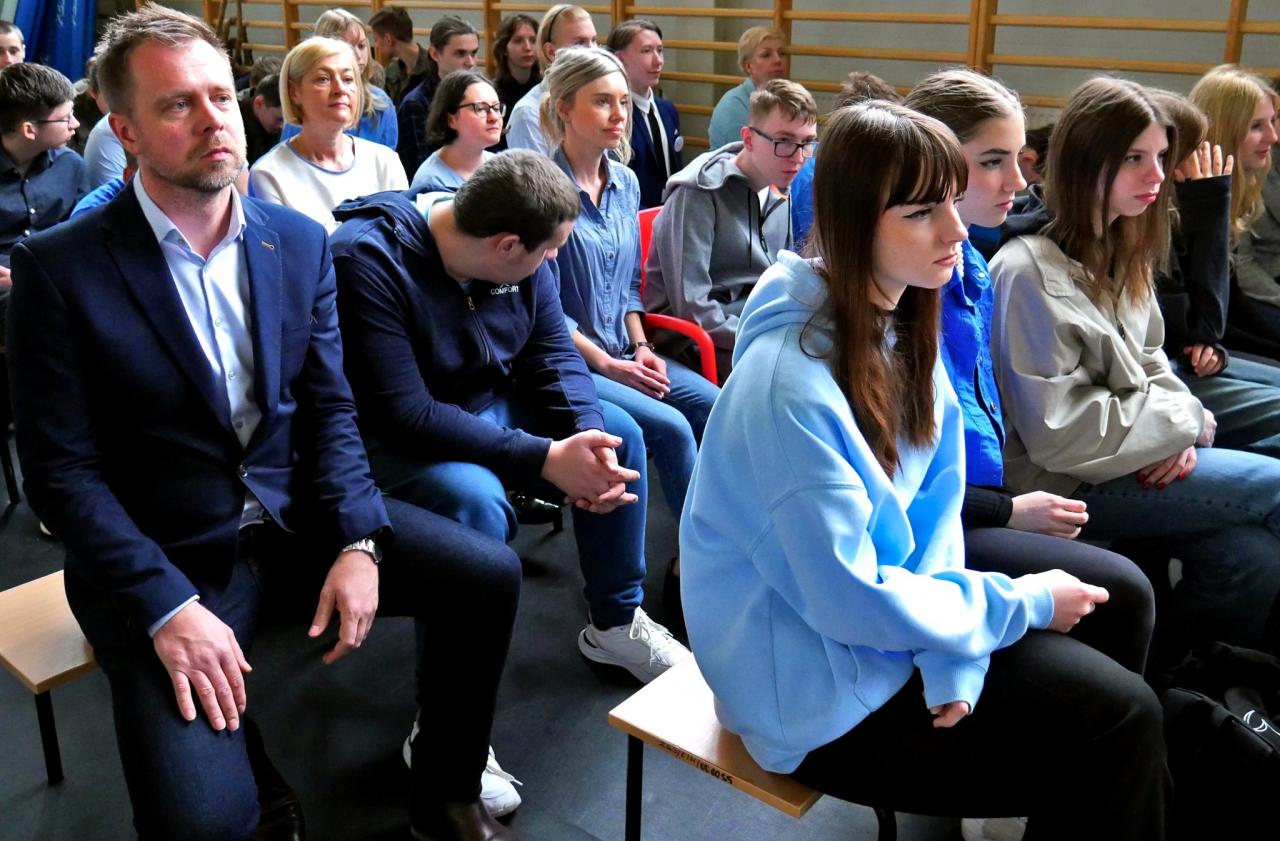 Światowy Dzień Świadomości Autyzmu: Muzyczna Solidarność w Zespole Szkół nr 2 Specjaln 13