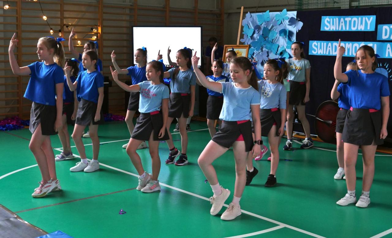 Światowy Dzień Świadomości Autyzmu: Muzyczna Solidarność w Zespole Szkół nr 2 Specjaln 16