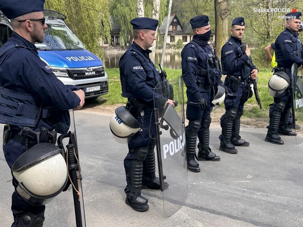 Policjanci zabezpieczali mecz pomiędzy drużynami GKS-u Katowice i Odrą Opole