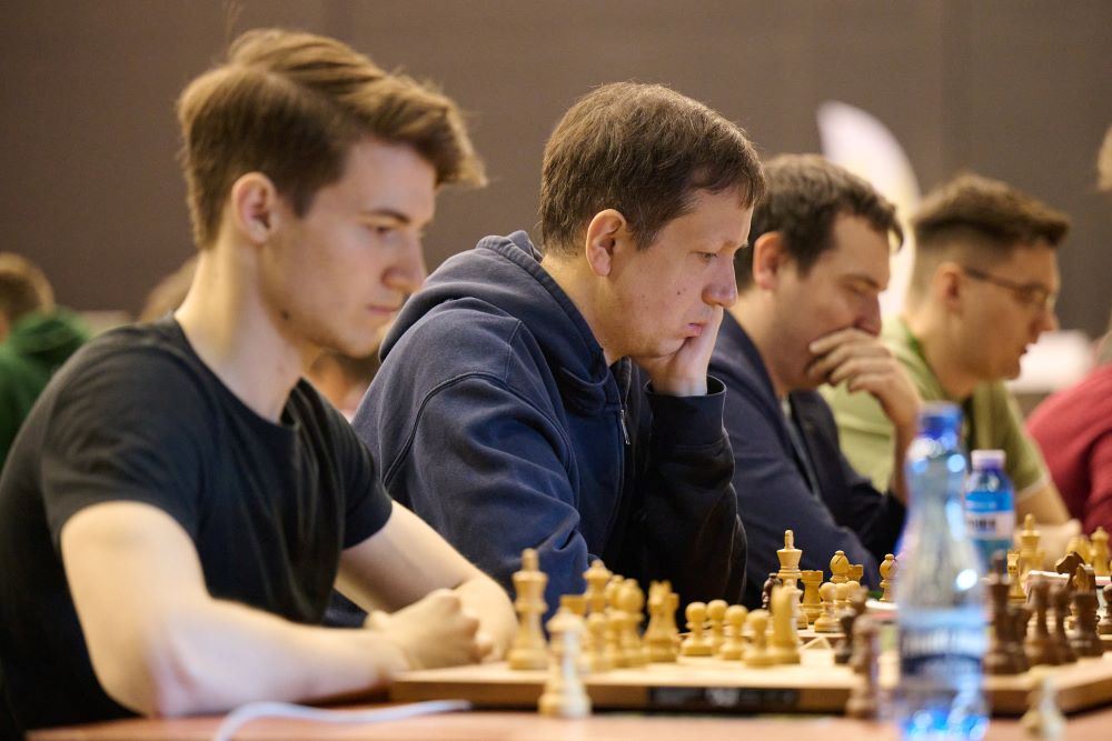 Radosław Wojtaszek z Pucharem 100-lecia Śląskiego Związku Szachowego. Piękny festiwal!