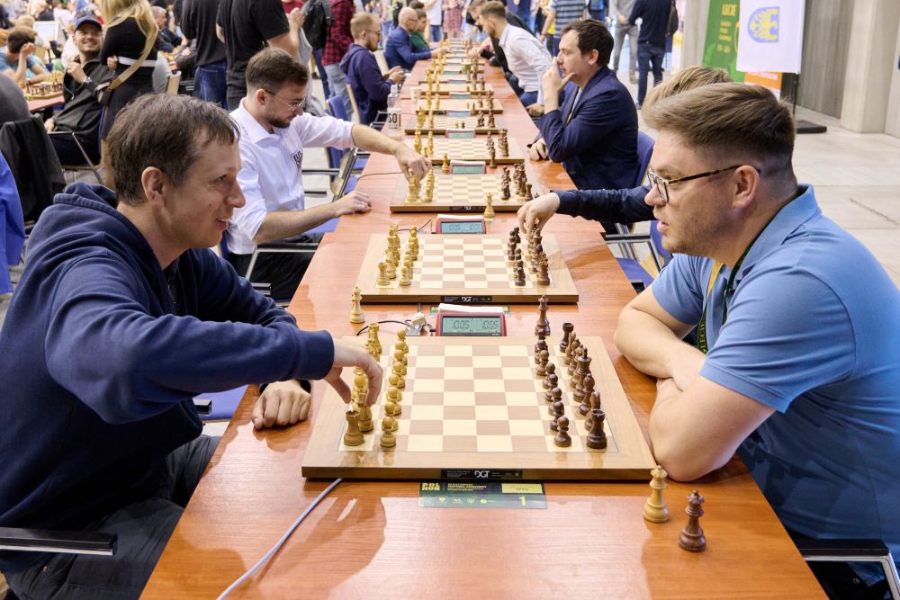 Radosław Wojtaszek z Pucharem 100-lecia Śląskiego Związku Szachowego. Piękny festiwal!