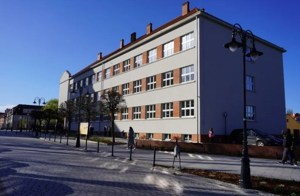 Odświeżona i upiększona. Zakończył się remont Szkoły Podstawowej nr 3 przy ul. Klimka