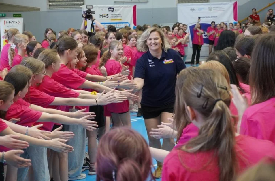 Sportowe Mistrzynie spotkały się z żorskimi uczennicami podczas wyjątkowej lekcji WF-u!
