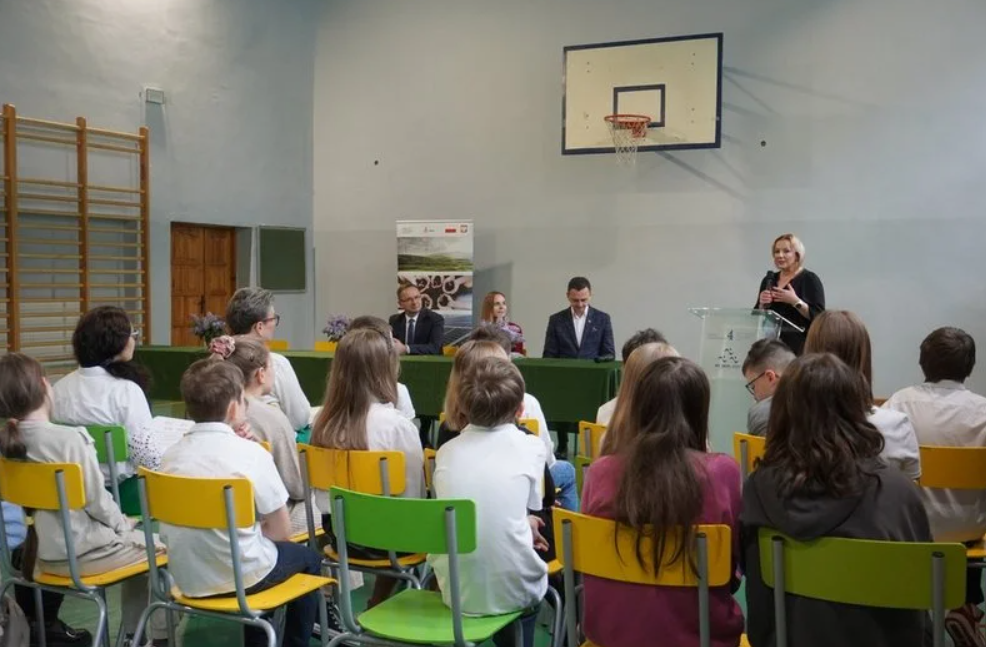 Efektywność energetyczna budynków SP nr 4 i Technikum nr 1 3