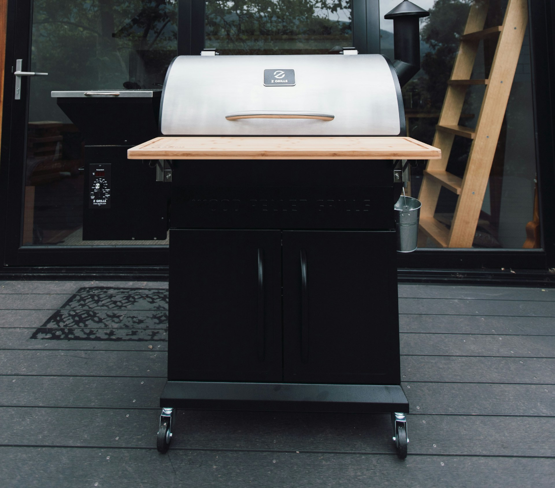 Okres grillowy na tarasie – jak zaaranżować dywan zewnętrzny!