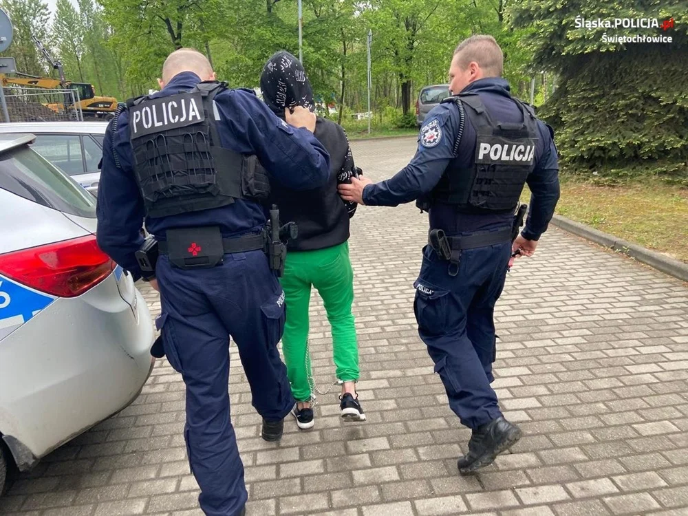 Sześcioro poszukiwanych w rękach świętochłowickich mundurowych