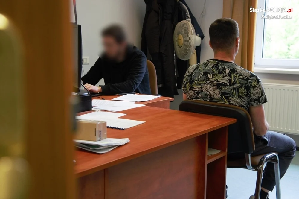 Świętochłowice: Włamał się do samochodu, bo szukał plecaka