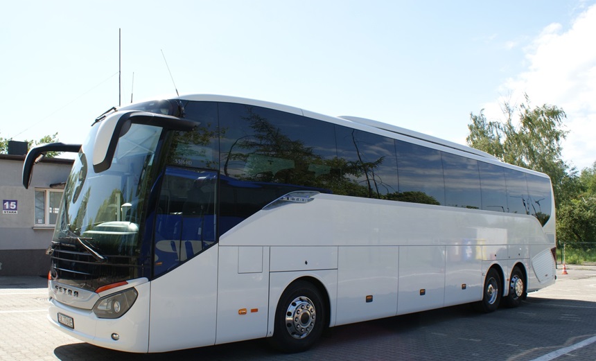 Dobra Szkoła Lok Wynajem autokarów i wynajem busów Ruda Śląska Jakubowski Transport
