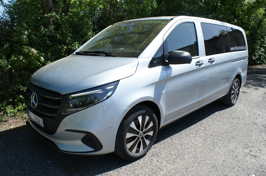 Dobra Szkoła Lok Wynajem autokarów i wynajem busów Ruda Śląska Jakubowski Transport