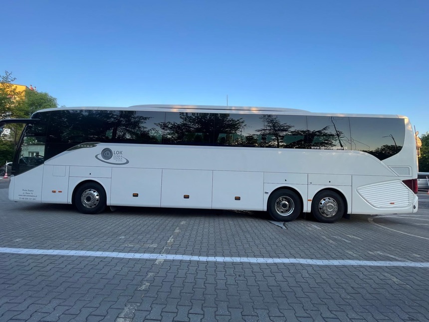 Dobra Szkoła Lok Wynajem autokarów i wynajem busów Ruda Śląska Jakubowski Transport