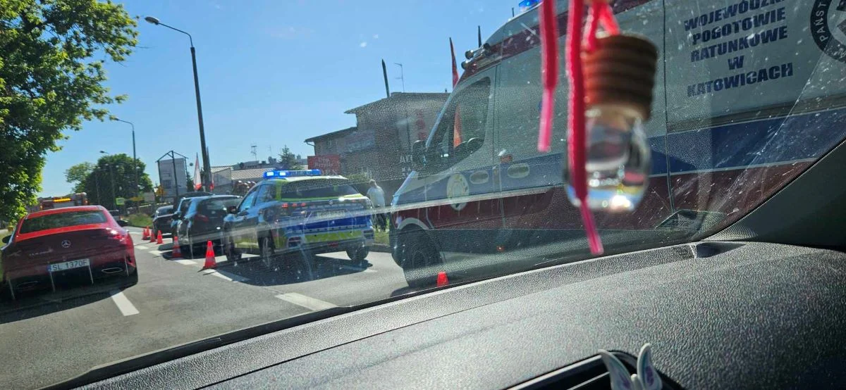 Doszło do kolizji czterech samochodów na ulicy 1 maja! Występują utrudnienia w ruchu