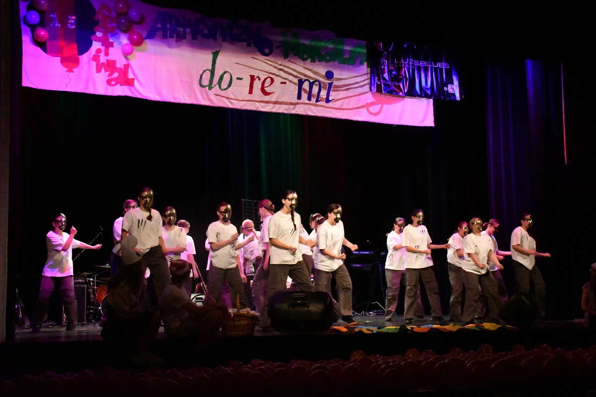 Festiwal Artystyczno-Wokalny "Do-re-mi" 15