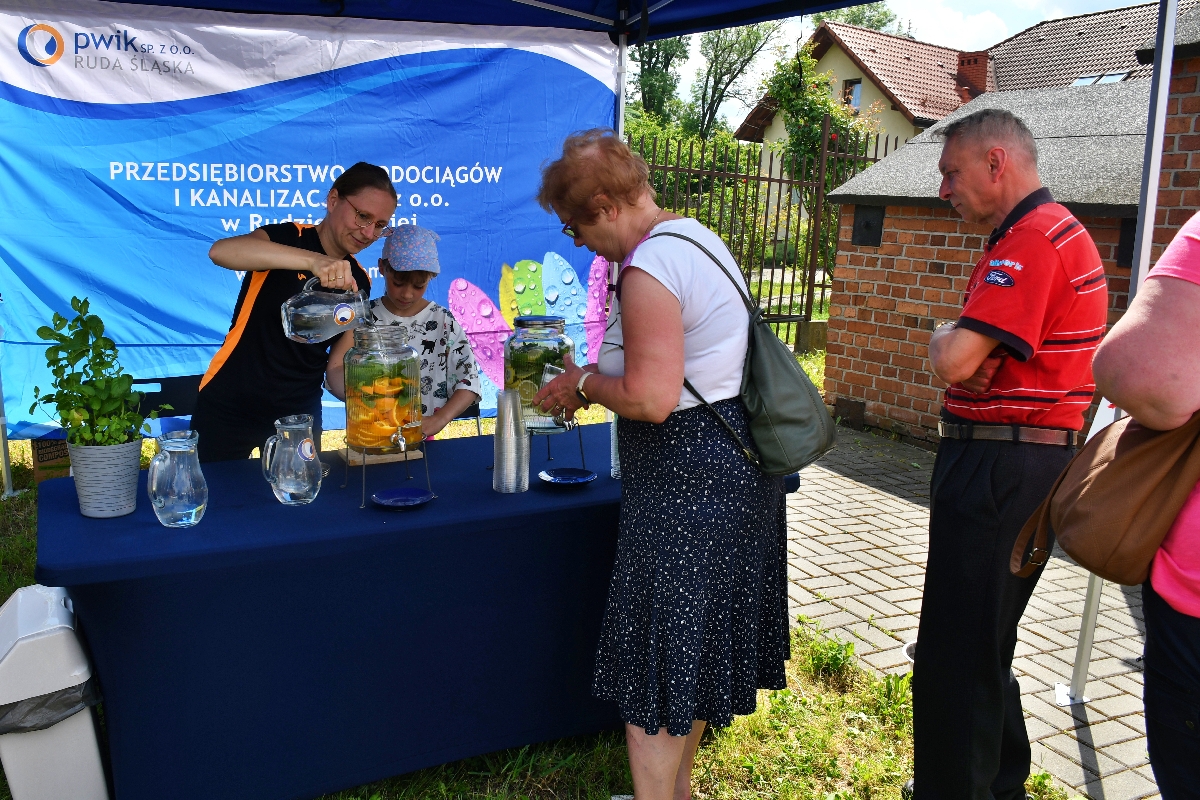 Piknik przy piekaroku 4