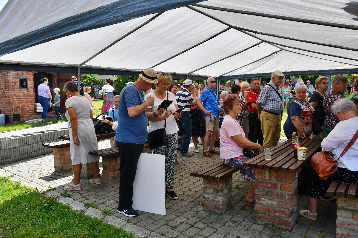 Piknik przy piekaroku 10