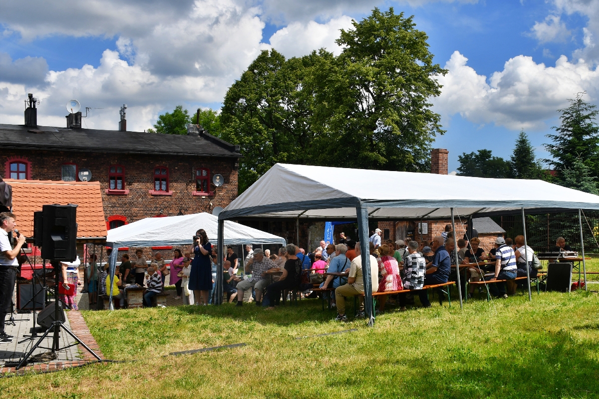 Piknik przy piekaroku 24