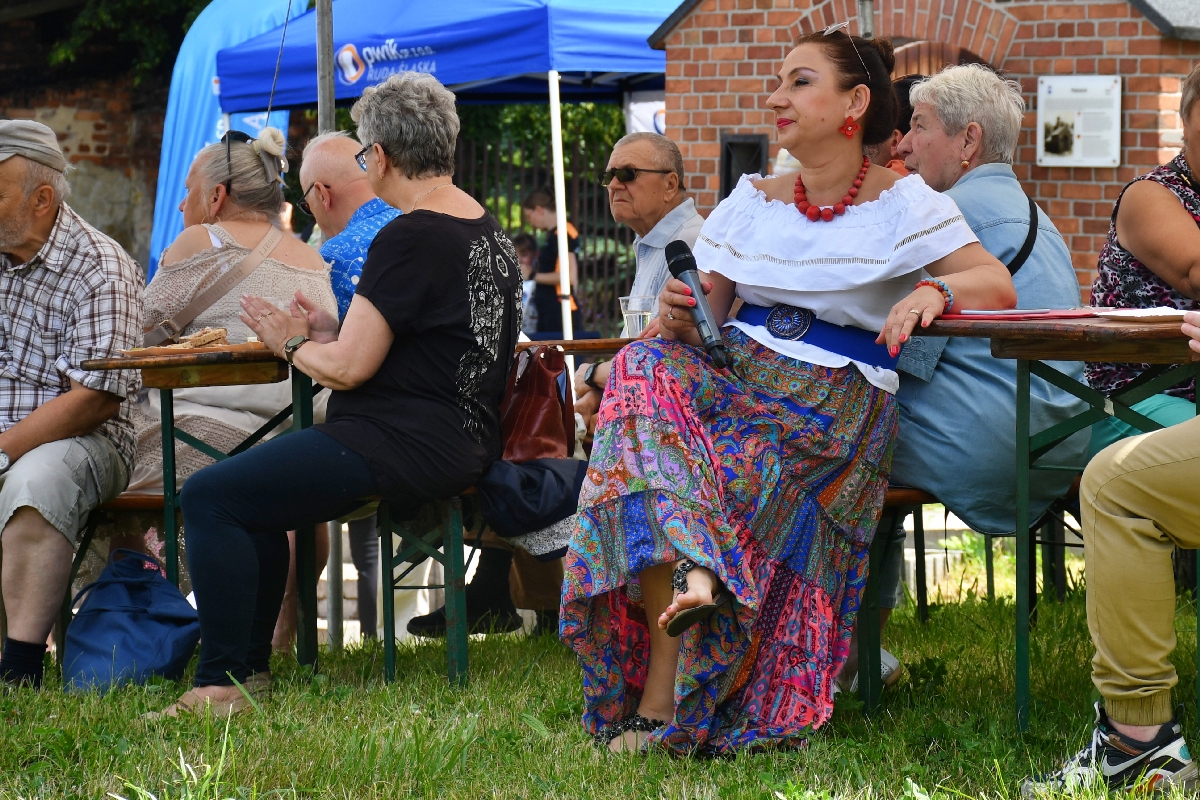 Piknik przy piekaroku 26