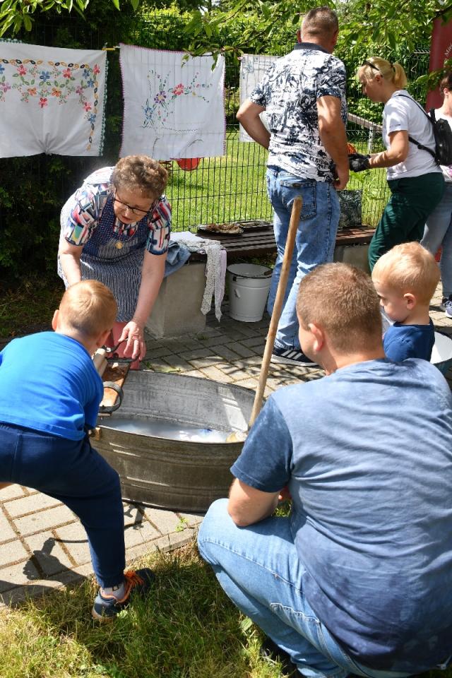 Piknik przy piekaroku 28