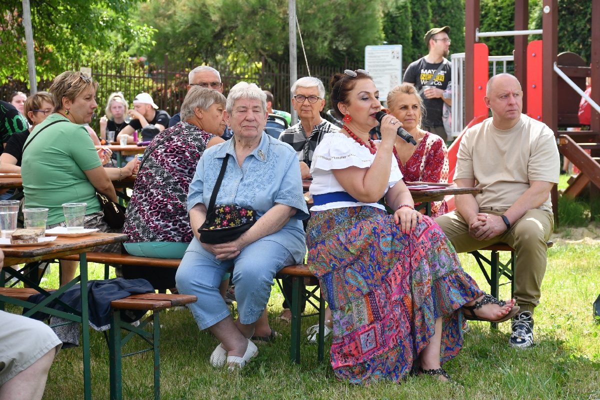 Piknik przy piekaroku 37