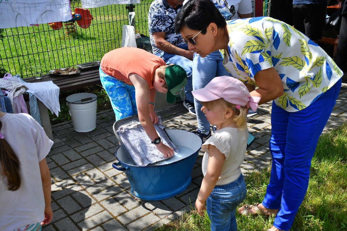 Piknik przy piekaroku 52