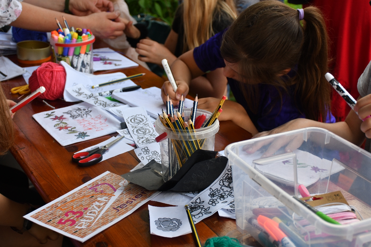 Piknik przy piekaroku 58