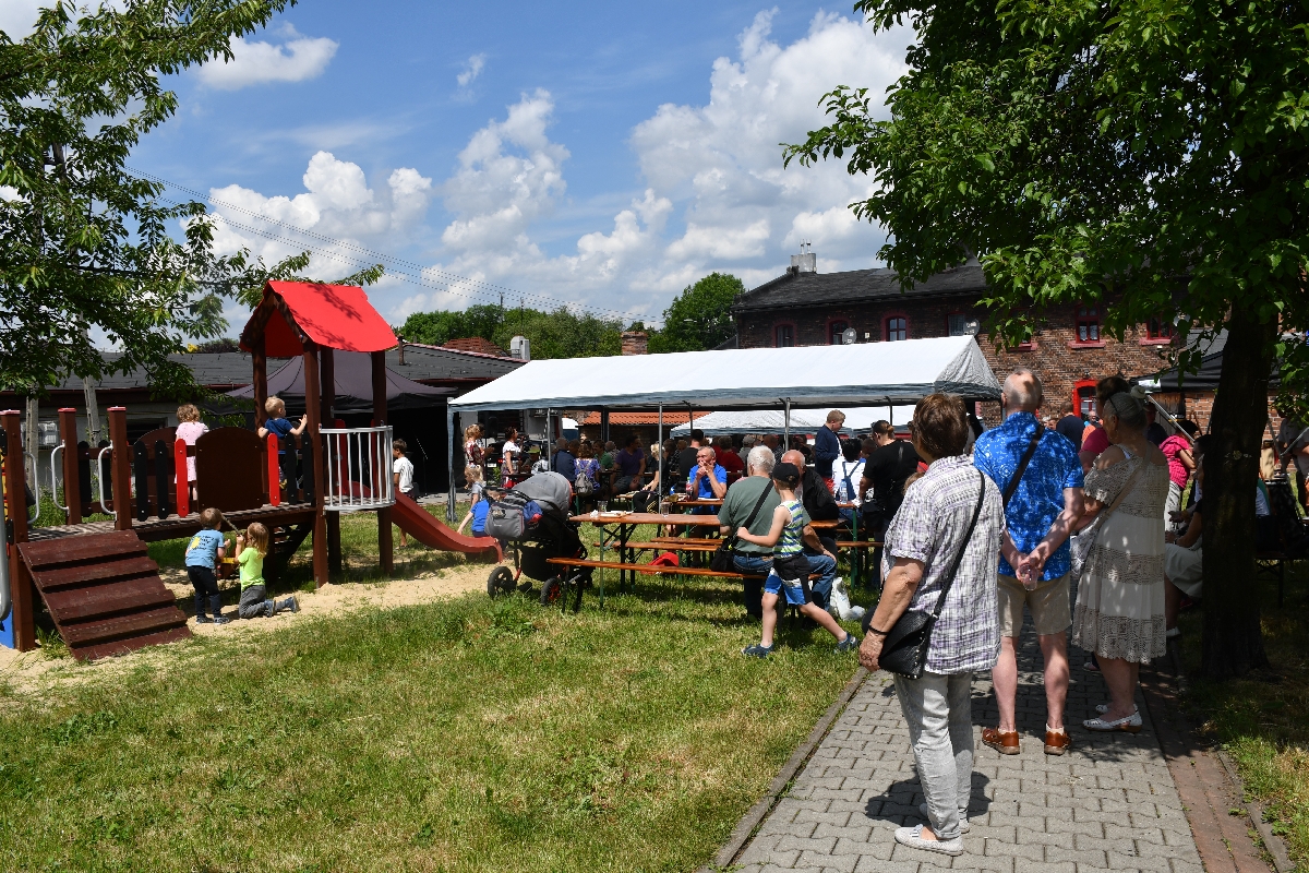 Piknik przy piekaroku 68