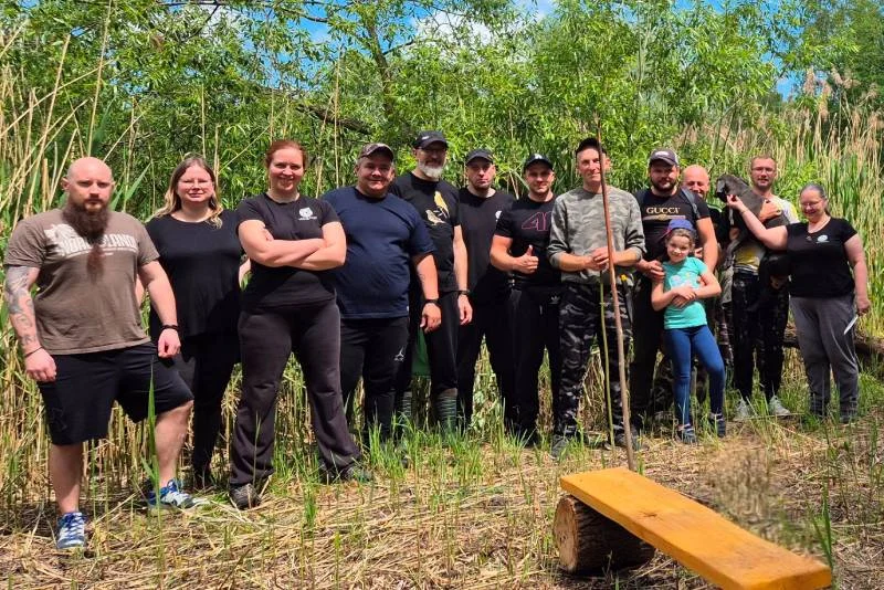 Wsparcie środowiska. Wspólne sprzątanie nad Dzierżnem