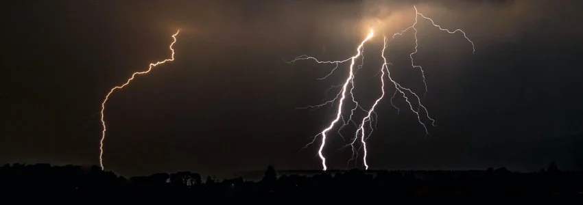 Burze nadciągają. Instytut Meteorologii i Gospodarki Wodnej ostrzega!