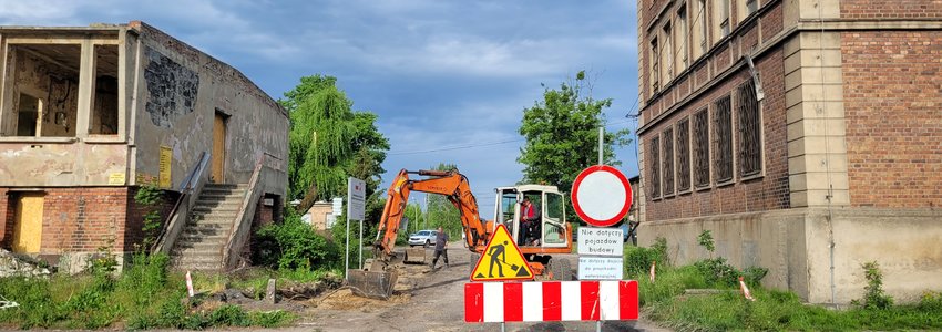 Uwaga na roboty drogowe. Trwa remont ulic przy KWK 1 Maja