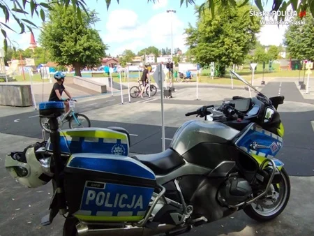 Festiwal Żelaznego Szlaku Rowerowego z udziałem wodzisławskich mundurowych
