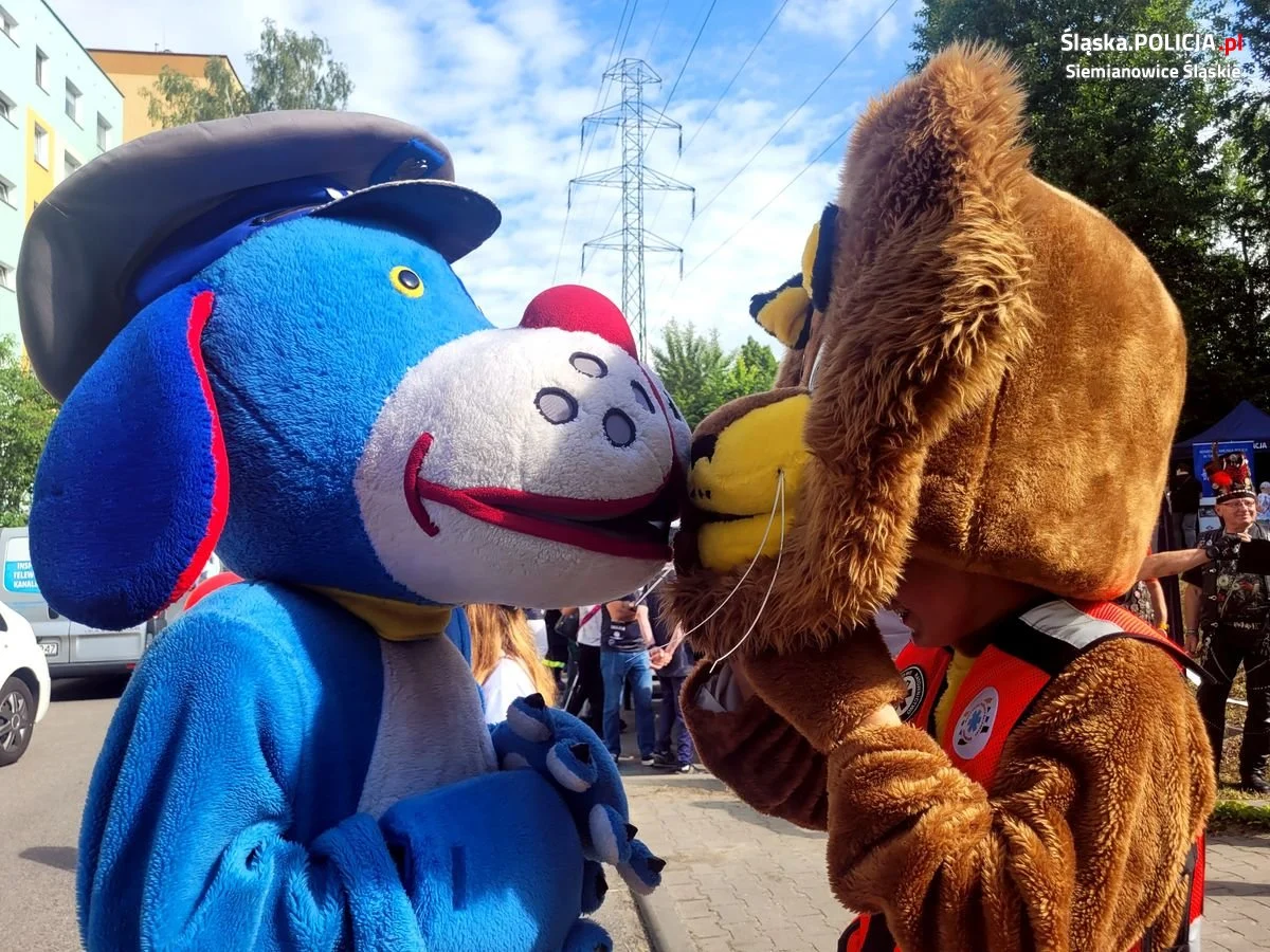 Policjanci wzięli udział w inicjatywie "Ja jadę, Ty pomagasz"!