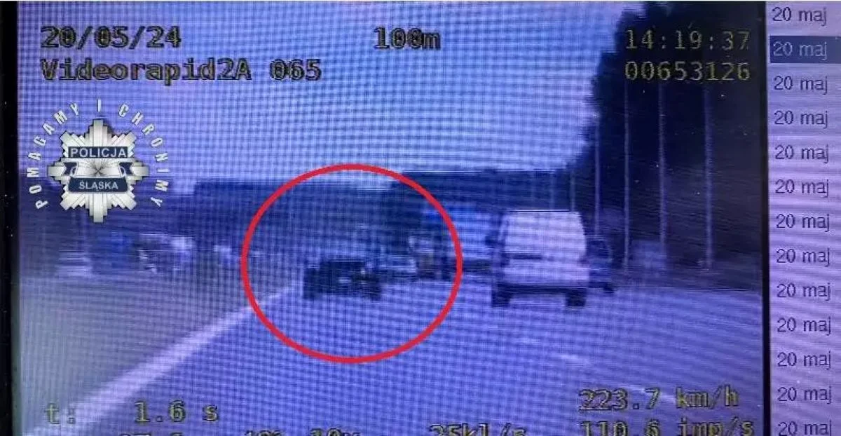 Policjanci z autostradówki zatrzymali kierowcę porsche, który na A4 pędził 223 km/h [FILM]