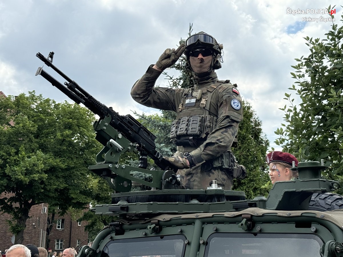 Apel z okazji Święta 6 Batalionu Powietrznodesantowego