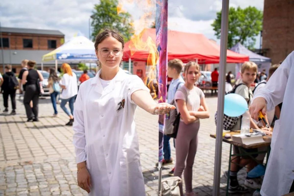 Dzień pełen niespodzianek na IX Festiwalu Nauki w Rybniku!