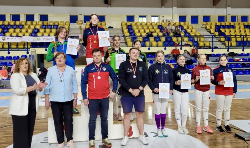 Hanna Szczurowska podwójną mistrzynią Śląska młodziczek w szpadzie!