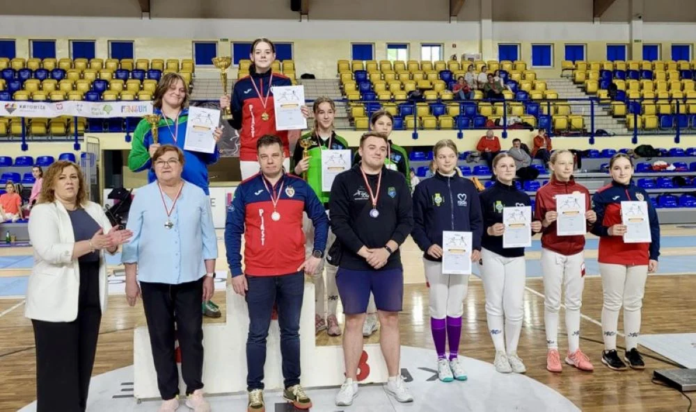 Hanna Szczurowska podwójną mistrzynią Śląska młodziczek w szpadzie!