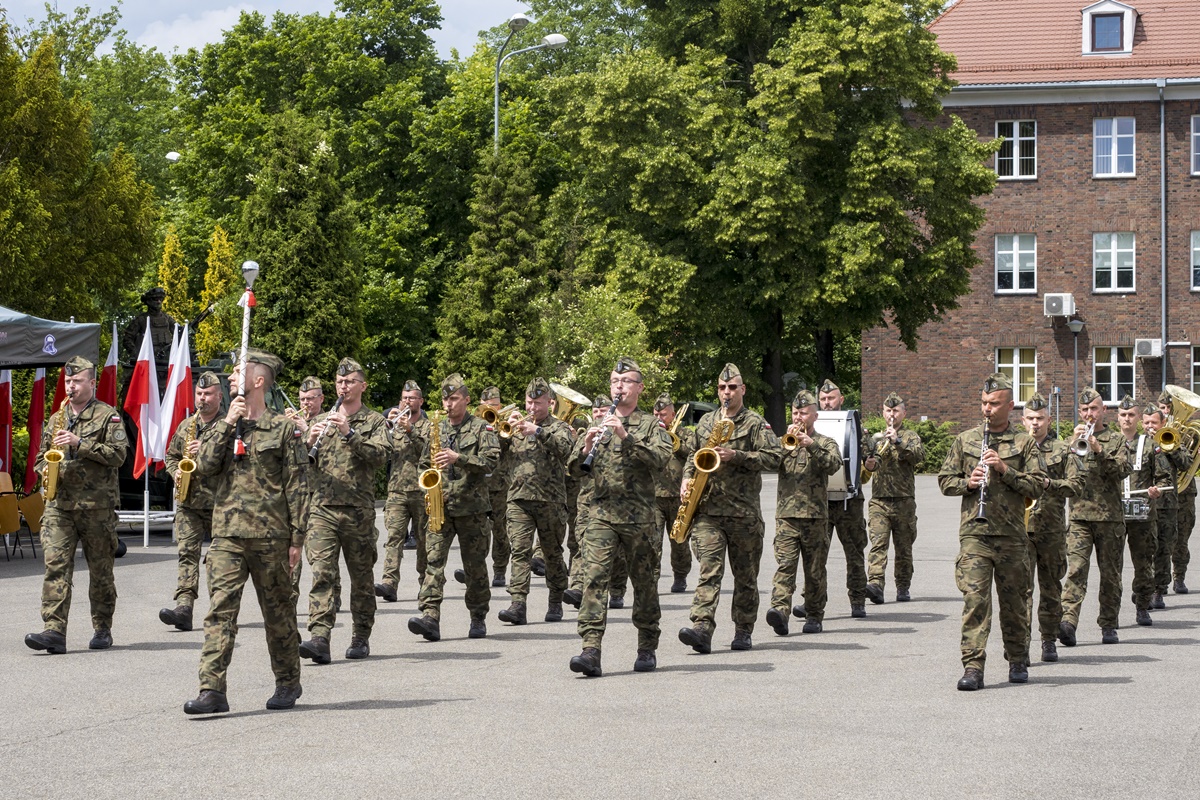 Za nami święto 6. Batalionu Powietrznodesantowego! Zorganizowano uroczysty apel