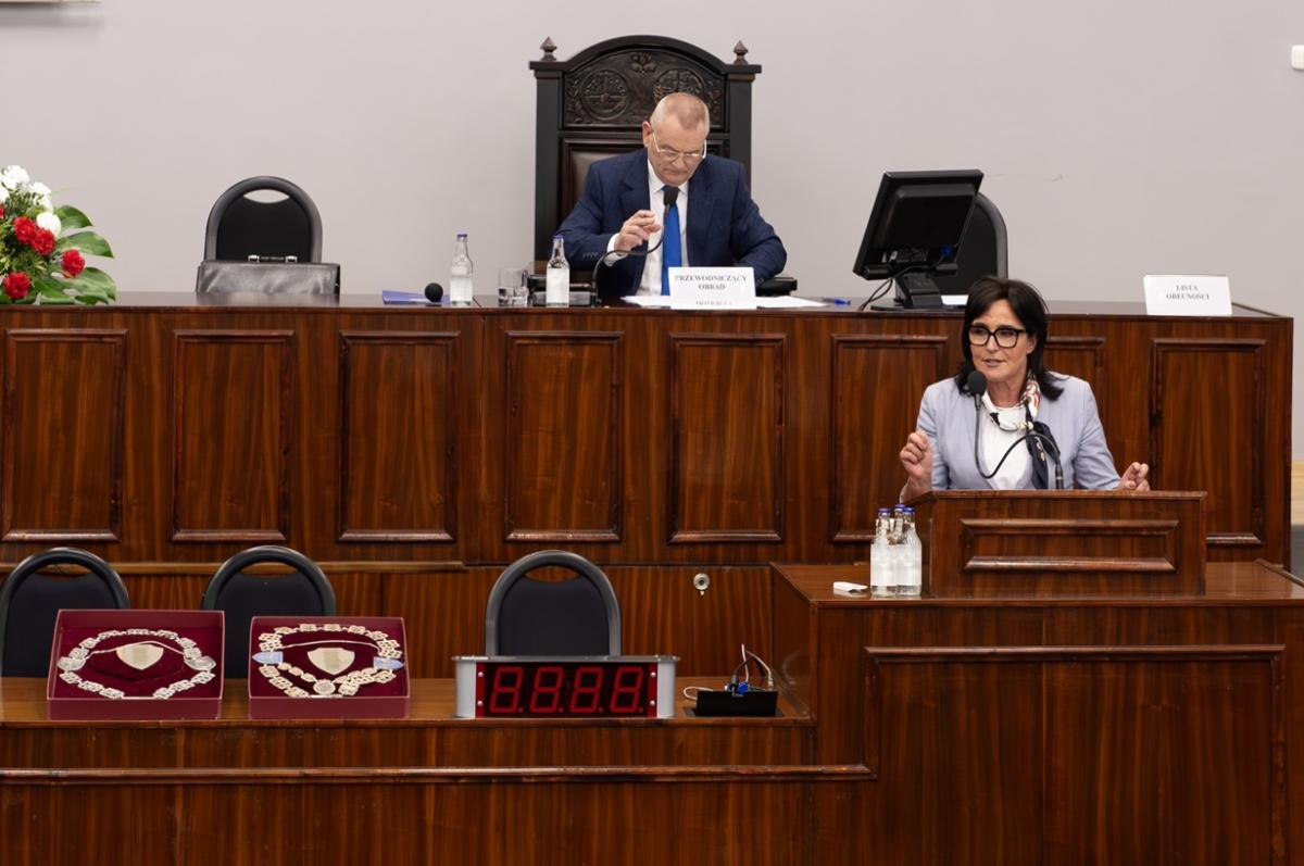 Zaprzysiężenie Mariusza Wołosza i Radnych 99