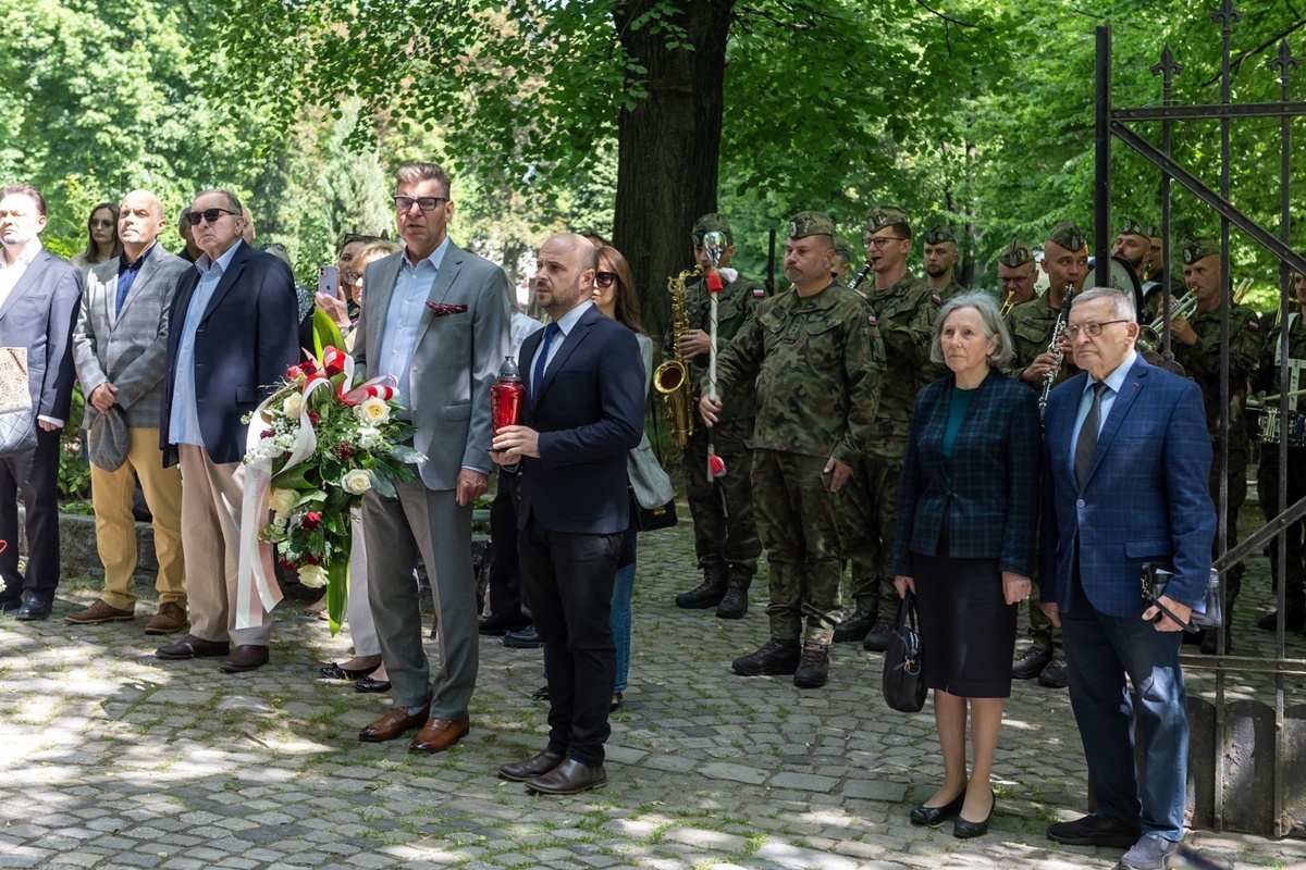 Poświęcenie Memoriału Kresowej Pamięci na cmentarzu Mater Dolorosa 26