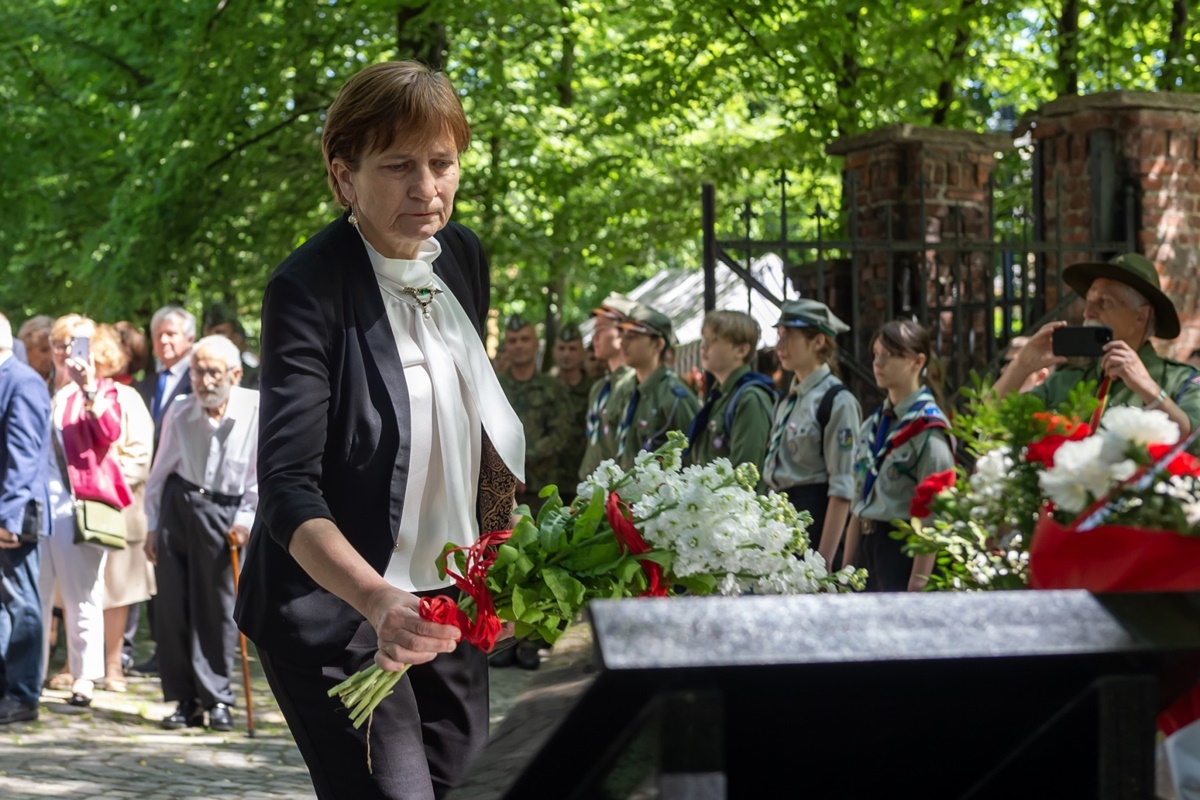 Poświęcenie Memoriału Kresowej Pamięci na cmentarzu Mater Dolorosa 32