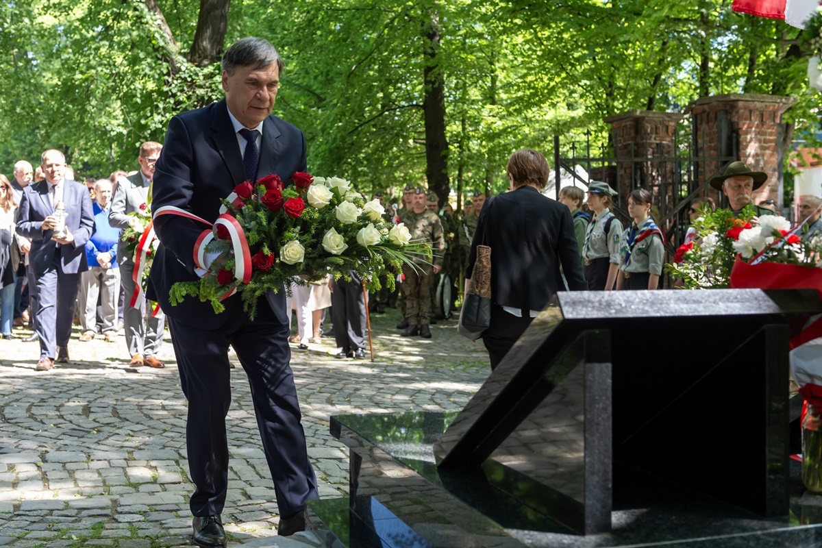 Poświęcenie Memoriału Kresowej Pamięci na cmentarzu Mater Dolorosa 33