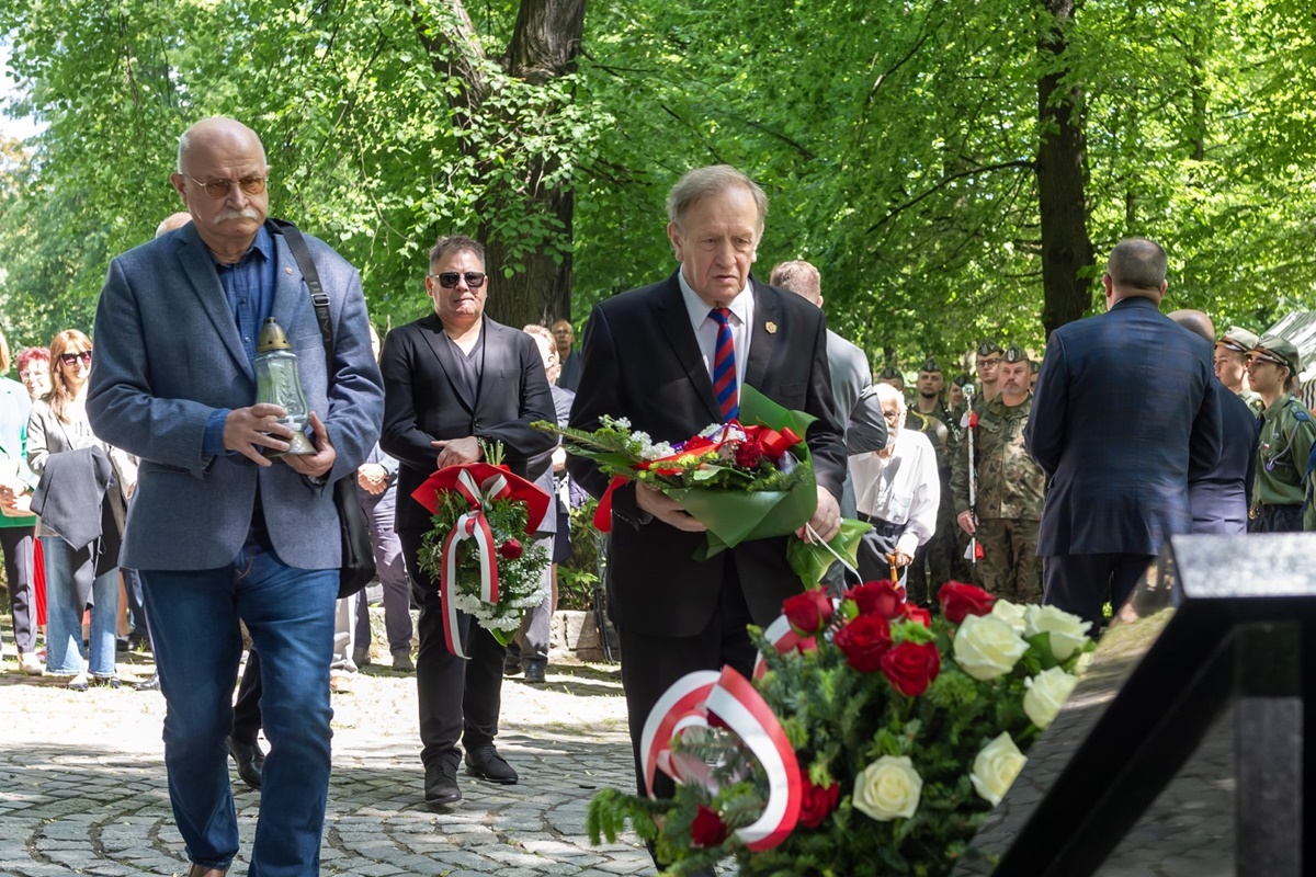 Poświęcenie Memoriału Kresowej Pamięci na cmentarzu Mater Dolorosa 35