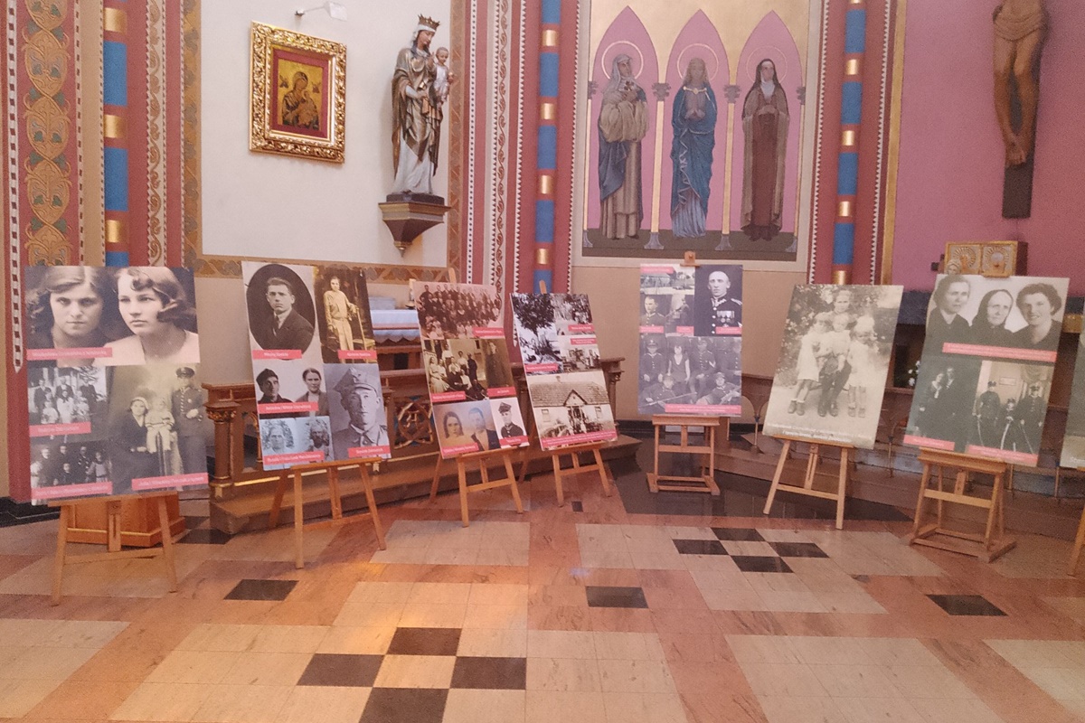 Poświęcenie Memoriału Kresowej Pamięci na cmentarzu Mater Dolorosa 44