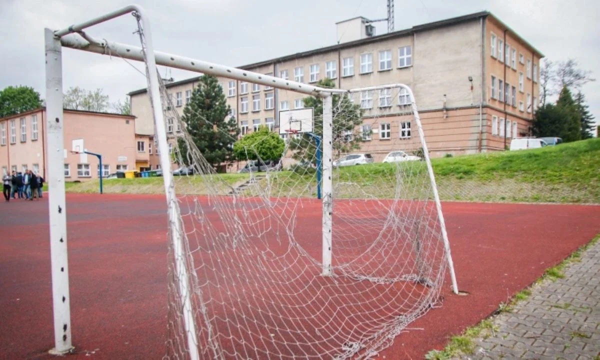 Umowa na halę przy ZSO nr 3 podpisana