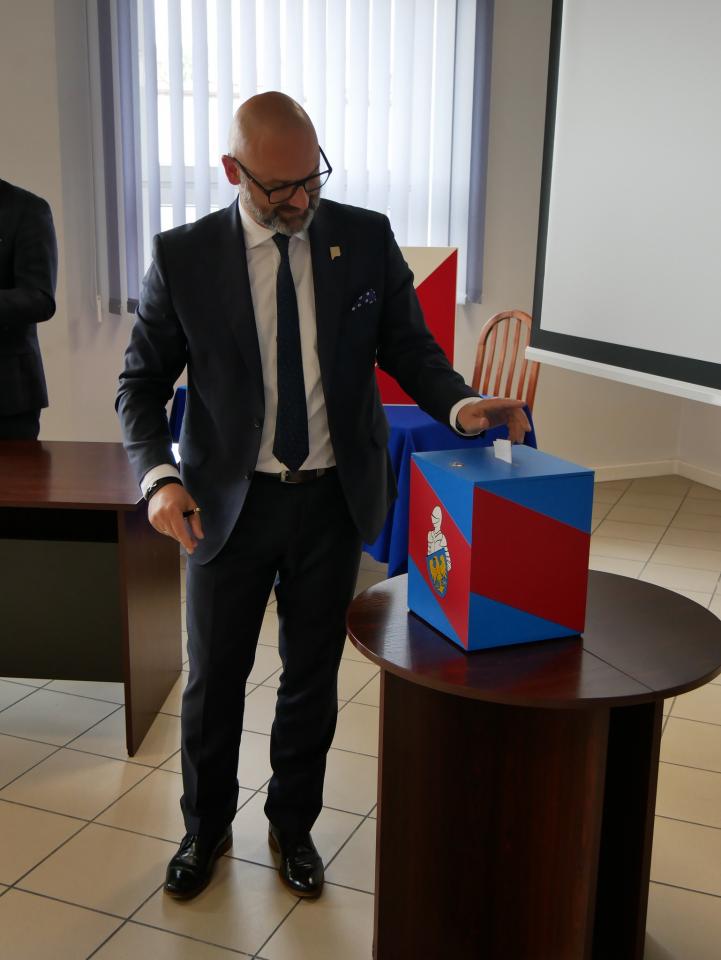 Inauguracyjne posiedzenie Rady Powiatu VII Kadencji 11