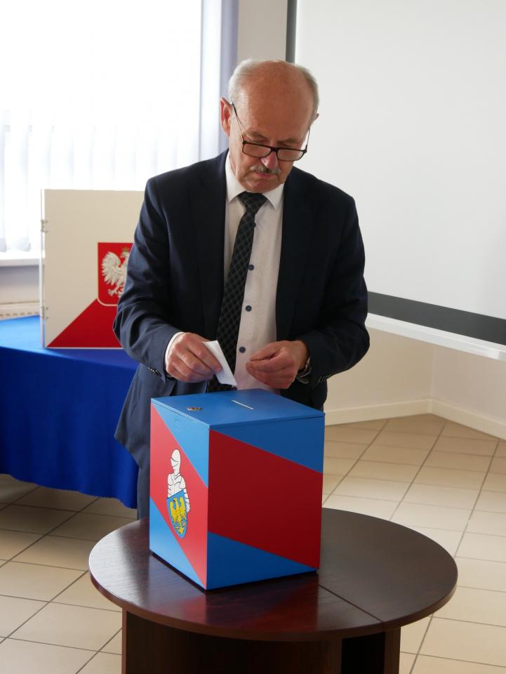 Inauguracyjne posiedzenie Rady Powiatu VII Kadencji 16