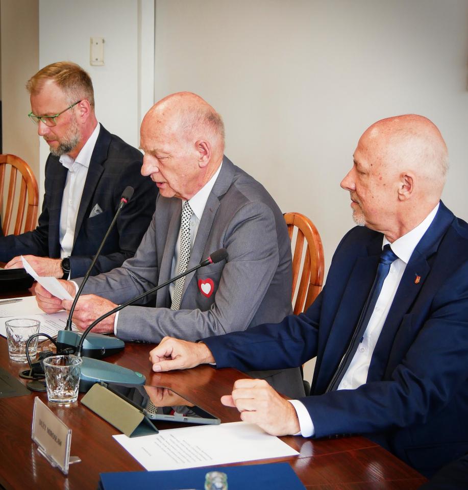 Inauguracyjne posiedzenie Rady Powiatu VII Kadencji 52