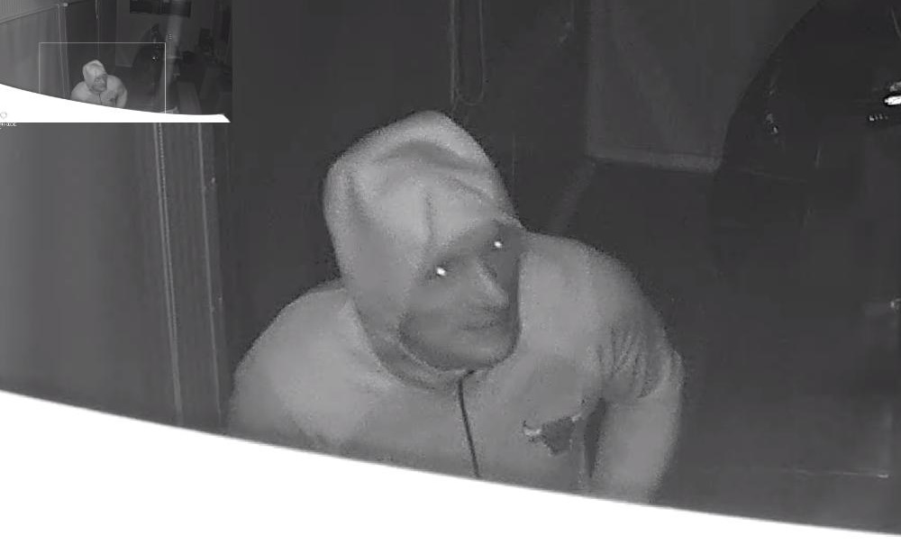 Dokonał kradzieży w sklepie mięsnym! Rozpoznajesz go?