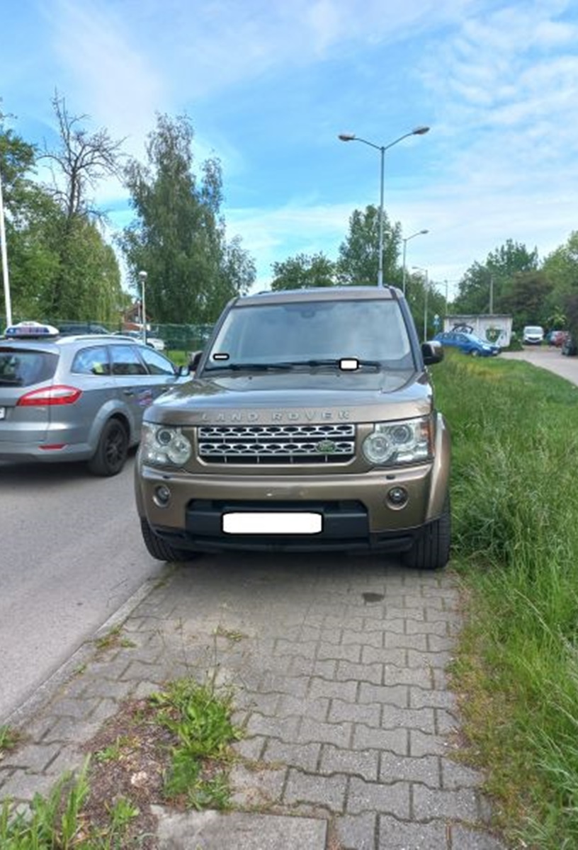 Mistrzowie parkowania w Katowicach w akcji. Straż miejska podsumowuje ubiegły tydzień 25