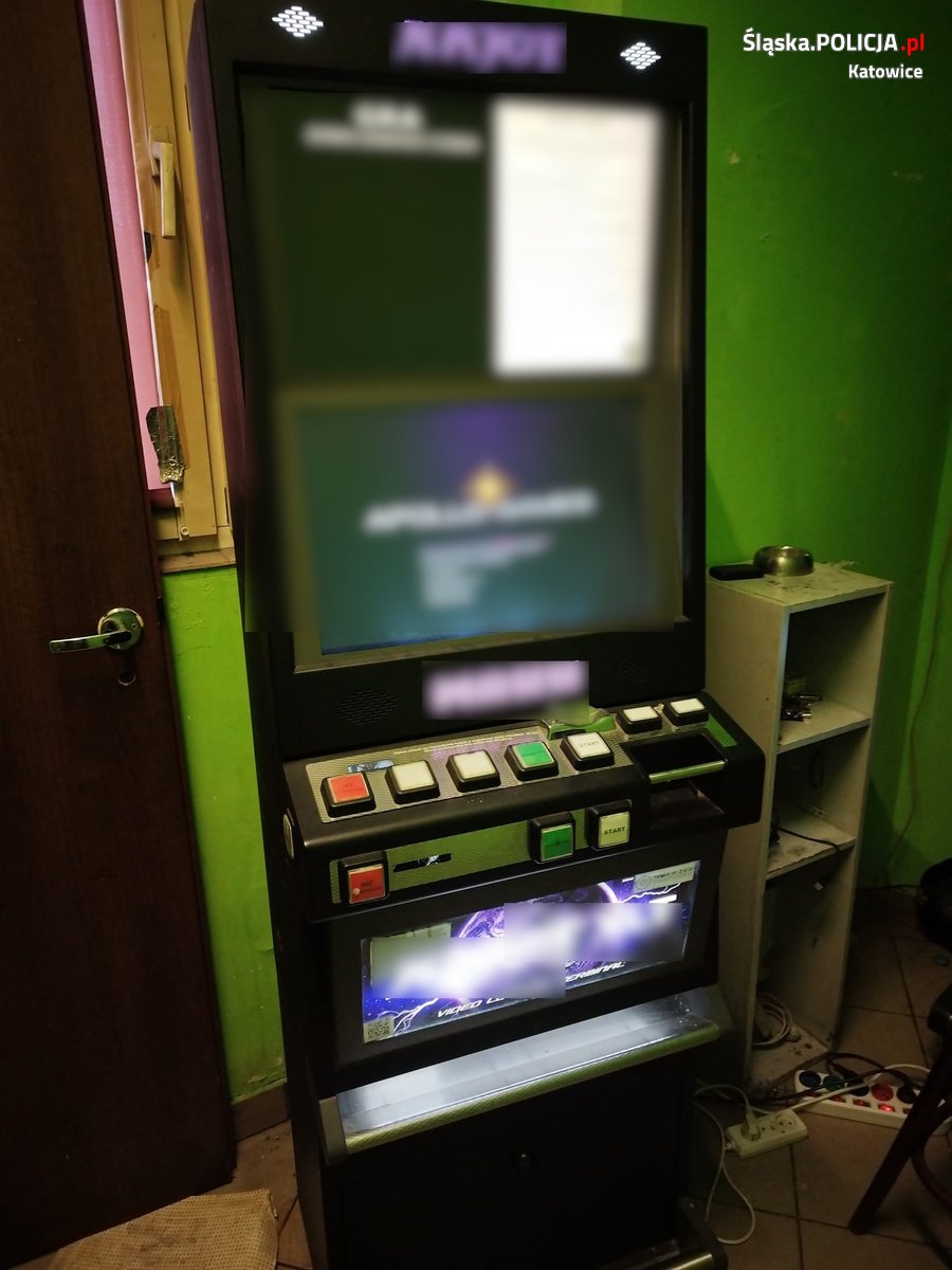 7 podejrzanych o udział w zorganizowanej grupie przestępczej 20