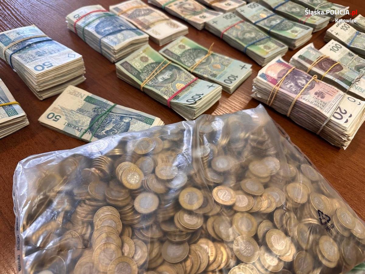 7 podejrzanych o udział w zorganizowanej grupie przestępczej 25